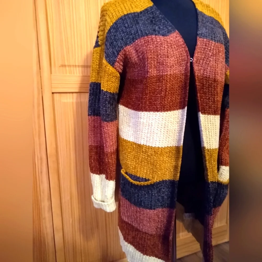 Zoey Cardigan - Picture 5 of 7